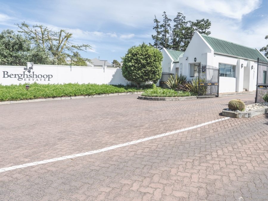 3 Bedroom Property for Sale in Sonstraal Heights Western Cape